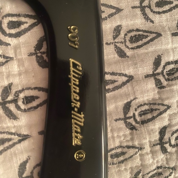 Famous 907 comb RARE - Picture 3 of 3